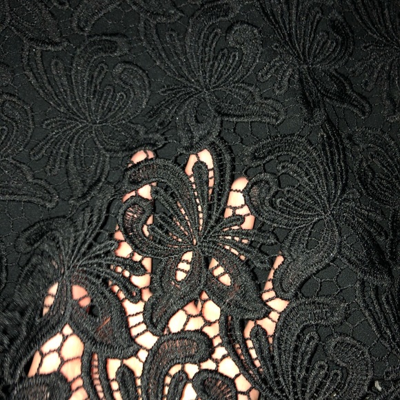 Black lace skirt BNWT - Picture 2 of 4